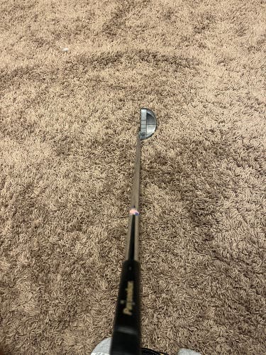 Pinseeker Belly Putter