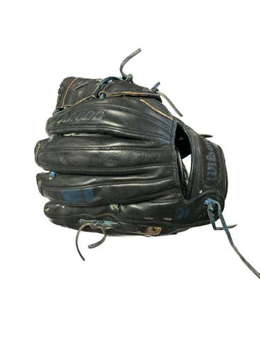 Used Wilson A2000 Clayton Kershaw 11 3 4" Fielders Gloves