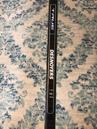 New Senior True Catalyst 9X Left-Handed Elliot Desnoyers Pro Stock Hockey Stick (TC2.5/75 Flex)