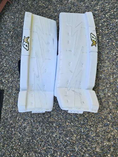 Used 32" Brian's Netzero Goalie Leg Pads