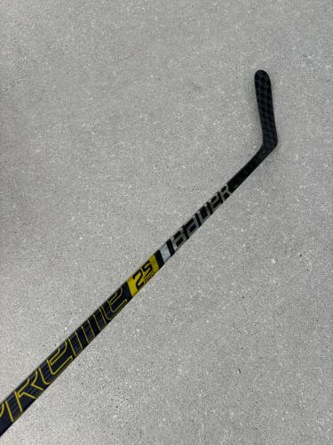 Used Senior Bauer Supreme 2S Pro Hockey Stick Left Hand P92M