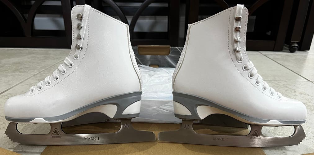 Artiste 150 Figure skates + Rockerz Skate guards