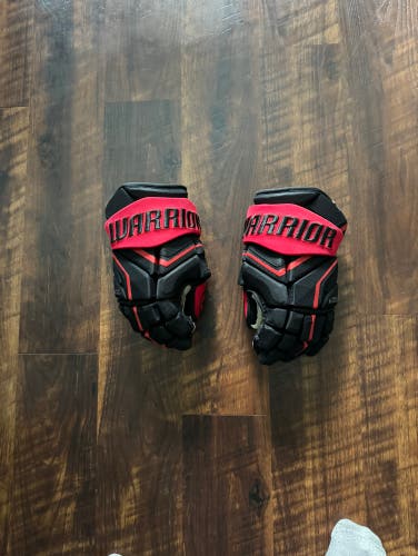 Warrior Pro 14” Hockey Gloves