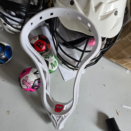 New Attack & Midfield Unstrung Universal Head