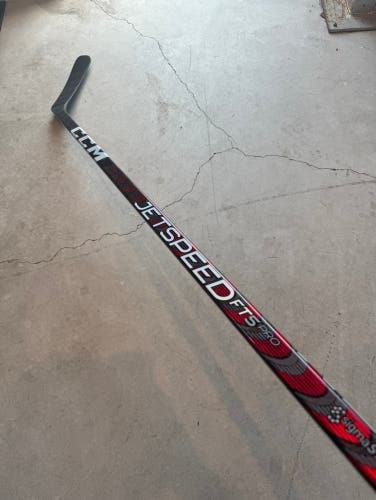 NHL RADDYSH New Senior CCM Right Handed Mid Pattern Pro Stock JetSpeed FT5 Pro Hockey Stick