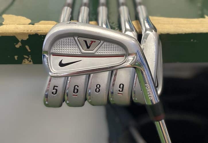 Used RH Nike Vr Forged Iron Set 4-P No 7 Iron DG S300 Stiff Steel