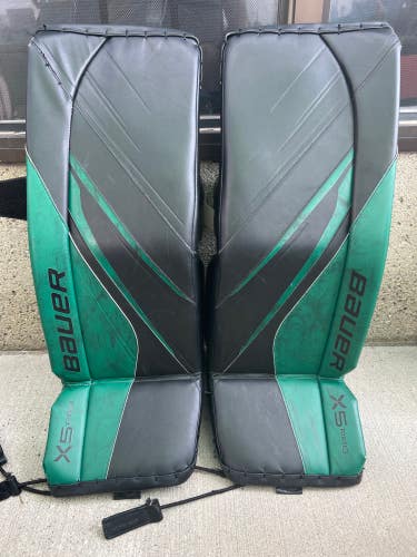 Black Used 31" + 1 Intermediate Bauer Vapor X5 Pro Goalie Leg Pads