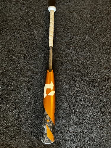 Used  DeMarini USSSA Certified (-10) 19 oz 29" Zoa Bat