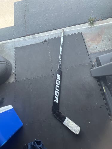 Used Youth Bauer Right Handed  x2.5 Hockey Stick