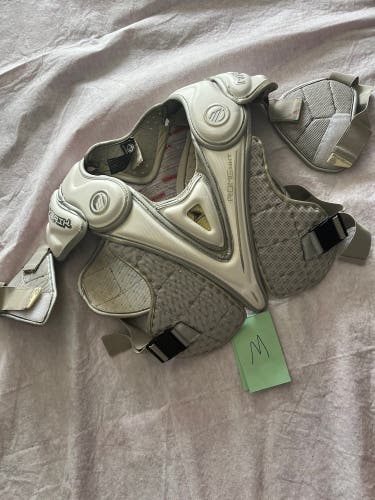 Maverick lacrosse chest protector medium