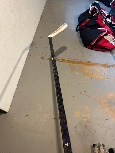 Used Senior CCM Right Handed P29 RibCor Trigger 7 Hockey Stick