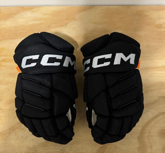 Used ccm hgpjs gloves black size 13