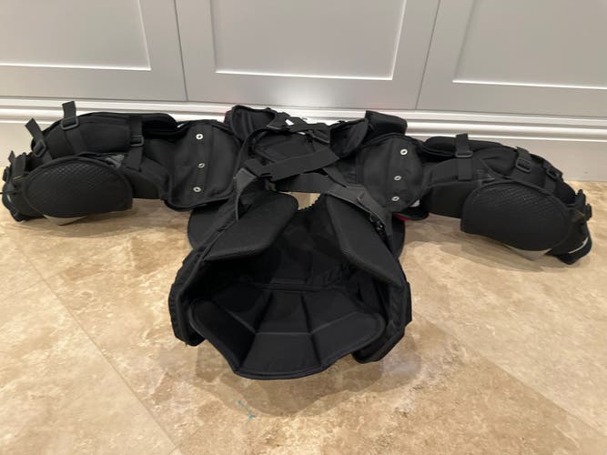 Vaughn slr3 chest protector