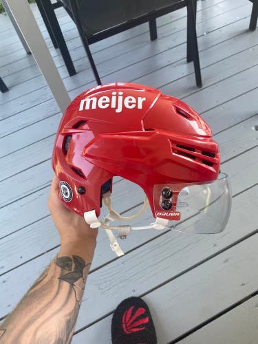 Medium Bauer Re-Akt 65 Helmet Red Wings Pro Stock With Visor