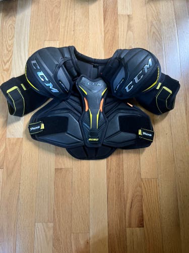 Ccm tacks 9080 shoulder pads junior large