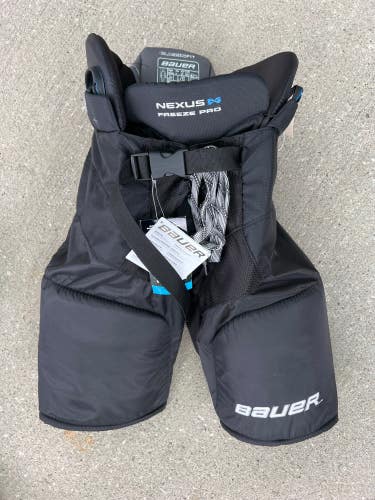 New Junior Large Bauer Nexus Freeze Pro Hockey Pants