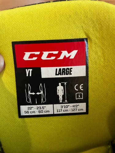 Used Youth Large CCM Tacks 9550 Hockey Pants