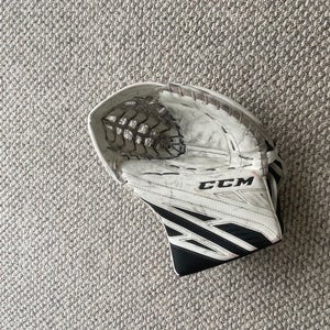 Hockey goalie glove