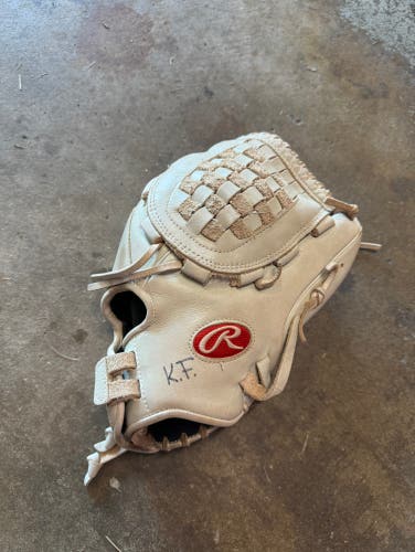 Rawlings GG Elite fastpitch glove