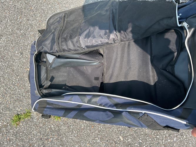 Ice hockey bag