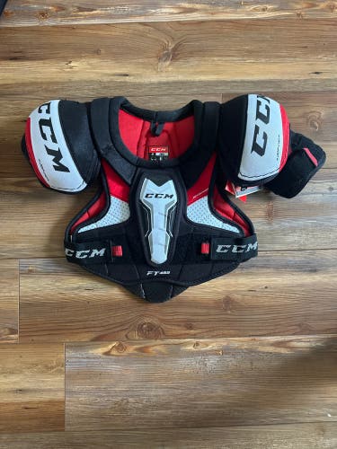 New Medium CCM  Jetspeed FT485 Shoulder Pads