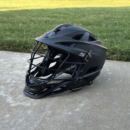 Used Cascade S Helmet Matte Black