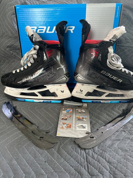 Bauer Vapor X5 Pro Size 5 Fit 2 W/ 2 Sets Fly-Ti blades