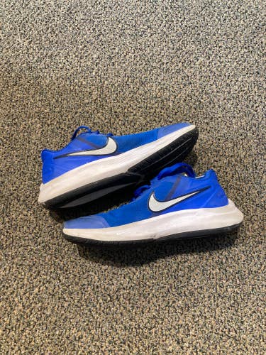 Used Youth 5.0 Nike Star Runner 3 Shoes