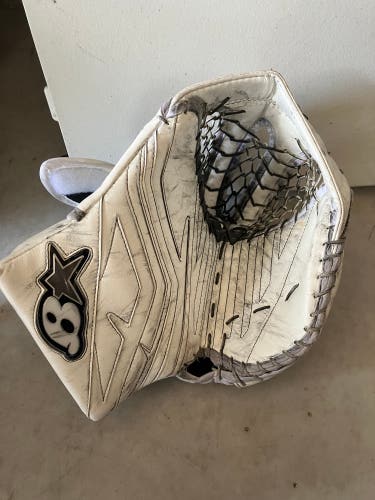 Brian’s iconik goalie glove
