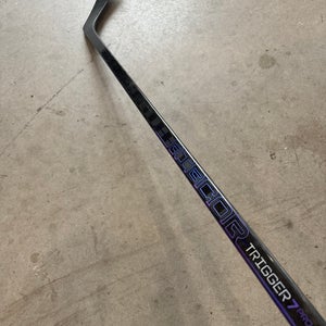 NHL New Senior CCM Right Handed P29 100 Flex Pro Stock RibCor Trigger 7 Pro Hockey Stick