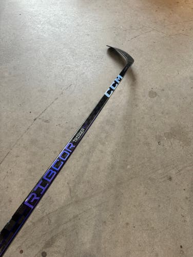 NHL New Senior CCM Right Handed P29 100 Flex Pro Stock RibCor Trigger 7 Pro Hockey Stick