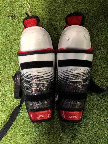 Used Junior Bauer Vapor X7.0 Shin Pads 12"