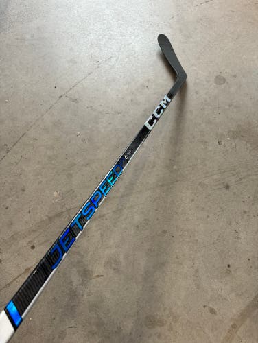 New Senior CCM Left Hand P28 70 Flex Pro Stock Jetspeed FT6 Pro Hockey Stick