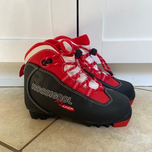 New Classic Rossignol X-1 Cross Country Ski Boots Size MISMATCH 32/33