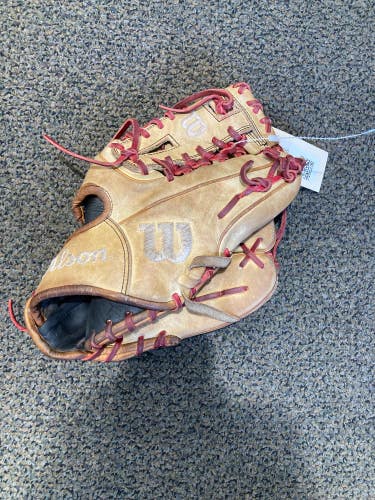 Brown Used Wilson A2000 Right Hand Throw Baseball Glove 11.25"