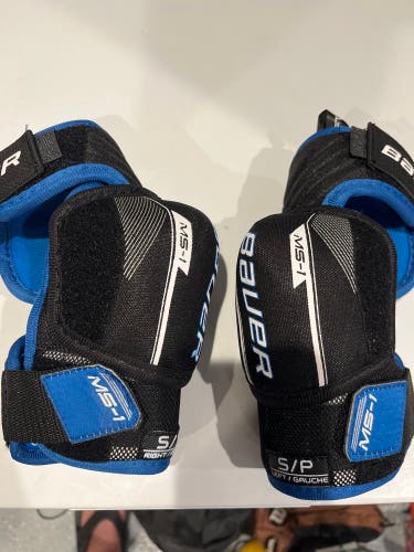 Used Youth Bauer MS-1 Elbow Pads