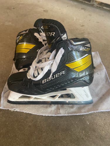 Used Senior Bauer Extra Wide Width 9 Pro Hockey Goalie Skates