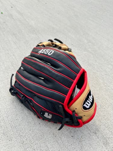 Wilson A550 11” Glove
