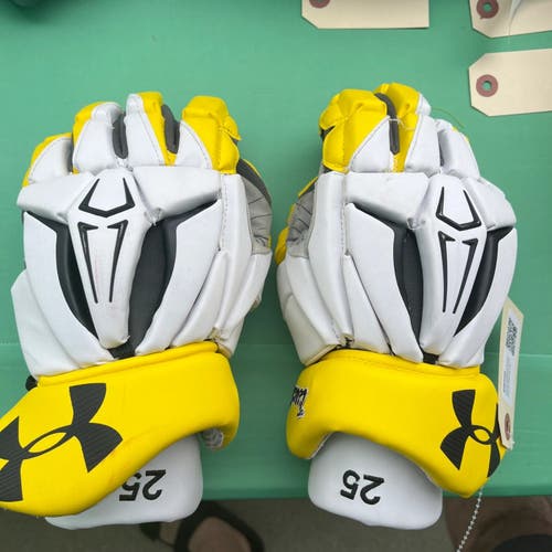 Used Under Armour Command Pro 2 Lacrosse Gloves 13"