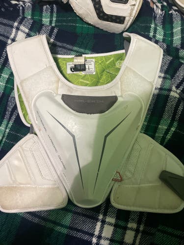 Used Large Maverik M5 Shoulder Pads