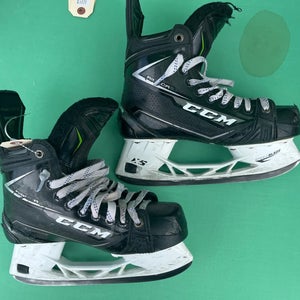 Used Intermediate CCM RibCor 80K Hockey Skates | Size 6