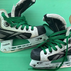 Used Junior Reebok 20K Hockey Skates Regular | Size 3.5
