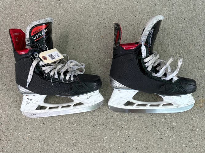 Used Intermediate Bauer LTX Pro+ Hockey Skates | Size 6.5