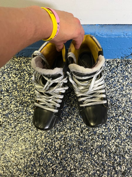 Used Senior Bauer  10 Supreme 1S Hockey Goalie Skates