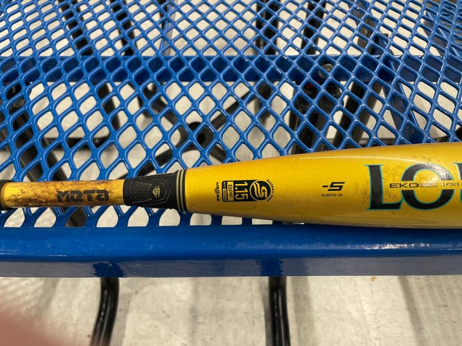 Used 2023 Louisville Slugger (-5) 27 oz 32" Meta Bat