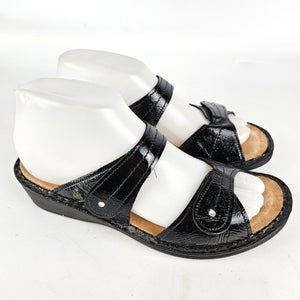 FINN COMFORT Catalina Black Patent Leather Slip On Sandals Womens Size: 38 / 7 D