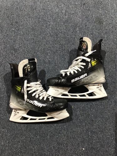 Used Senior Bauer Skjei Pro Stock R 9 L 9.5 Vapor Hyperlite 2 Hockey Skates