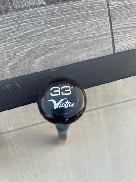 VICTUS TATIS 21 Pro Reserve Model Maple Wood 33" Bat