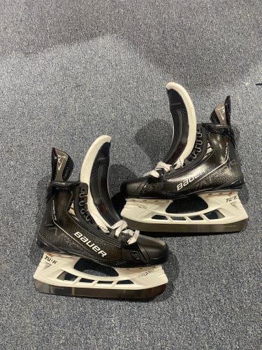 New Senior Bauer Stromwall Pro Stock 7 5/8 Vapor Hyperlite Hockey Skates