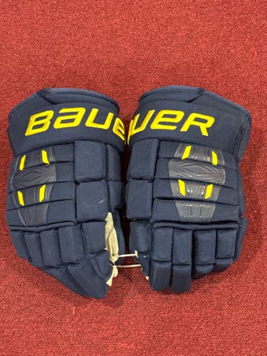 Bauer pro series gloves Size 14 Item#MCBG1